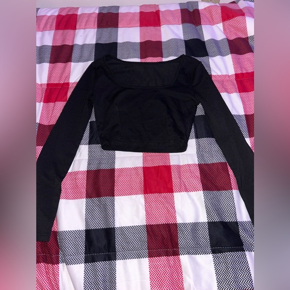 Crop top - Picture 1 of 1